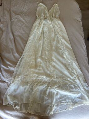 Forever 21 Cream Lace Maxi Dress